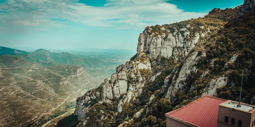 A picture of the Frog Hill Viewpoint, which is one of the best places to visit in Gudalur