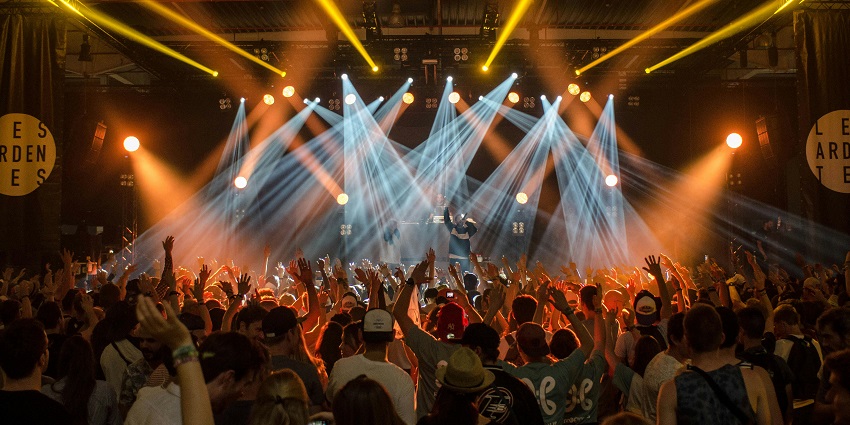 Thailand party places include Full Moon Party, Koh Phangan, for beach parties with music