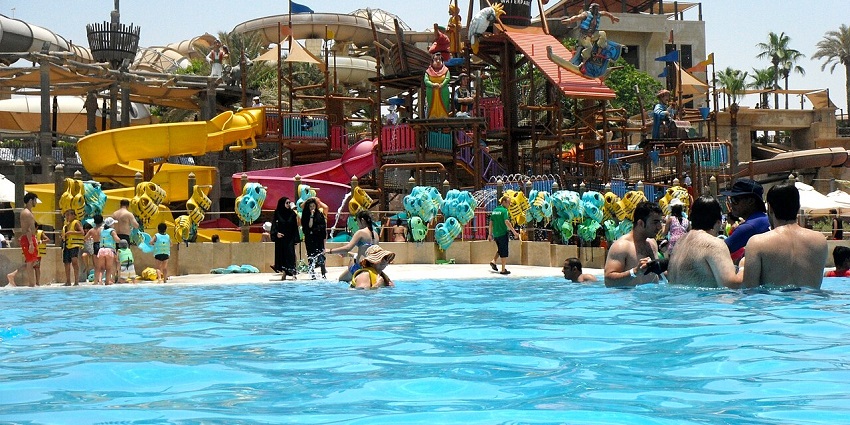 Enjoy with your family and enjoying rides at water park in this city of Uttar Pradesh.