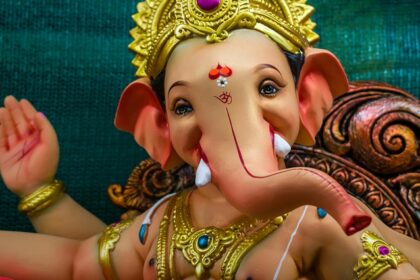 Take a tour of the best Ganesh temples in Pune to seek blessings for knowledge and power