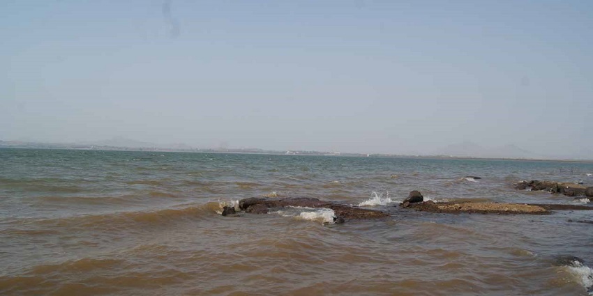 Gangapur Dam offers scenic views, lush hills, and is ideal for picnics and walks.