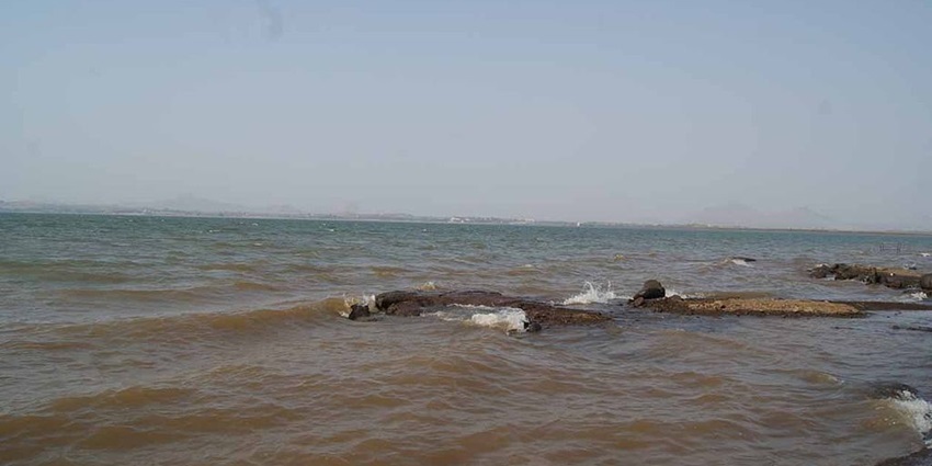 Gangapur Dam offers scenic views, lush hills, and is ideal for picnics and nature walks.