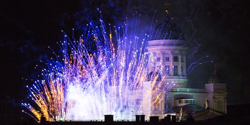 Gateway Hotel Ambad is famous for fireworks during the New Year party in Nashik.