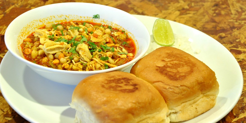 German Bakery: Eclectic menu and relaxed atmosphere in Koregaon Park.