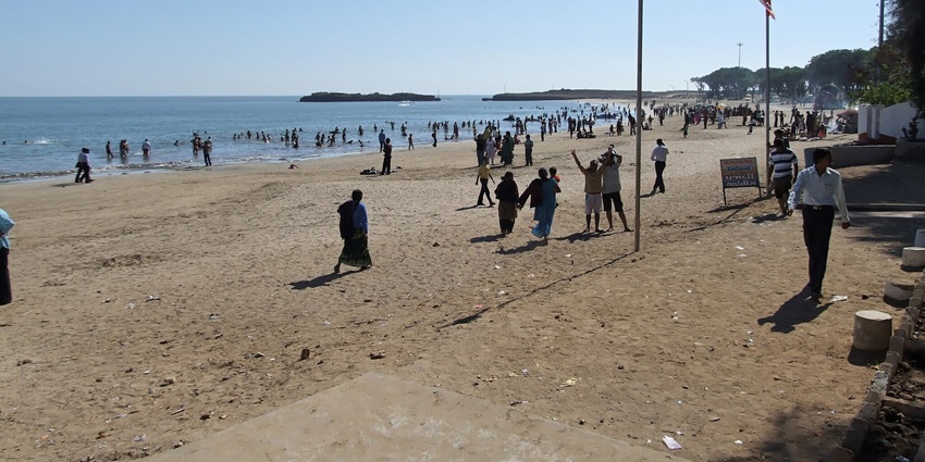 A pristine stretch of coastline, is a preferred spot for scuba diving in Diu.