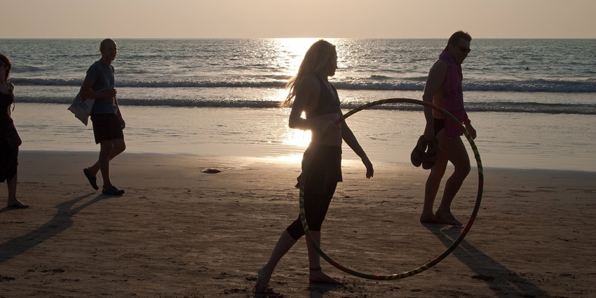 An image of people enjoying the nightlife at the scenic Goa which is a party place in India.