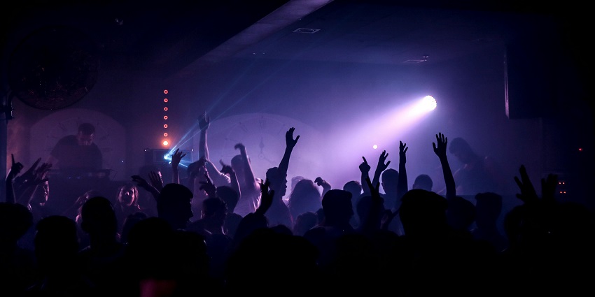 A view of the vibrant and dazzling Goa Gossips Club, one of the top party clubs in Goa.