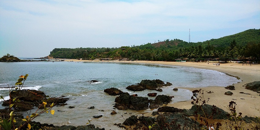 Om Beach, is one of the best places to visit in Karnataka in December with serene vibes.
