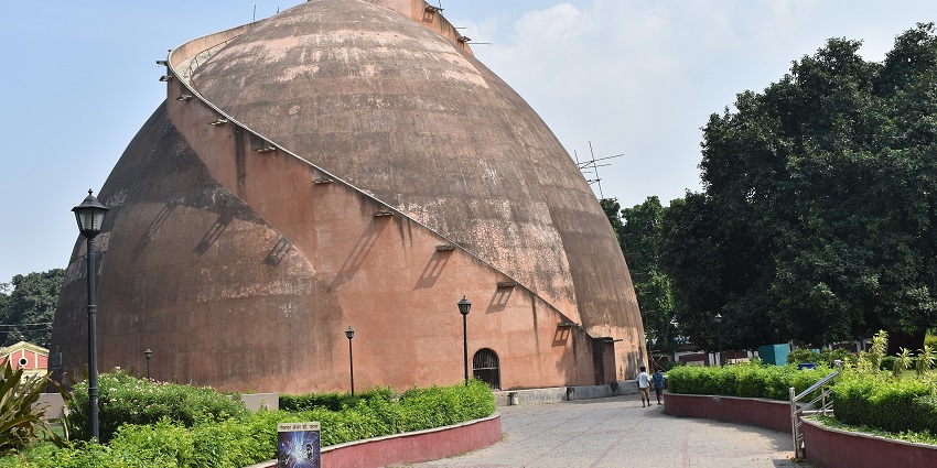 The pathway leading towards the Golghar, a dome-shaped building surrounded by gardens