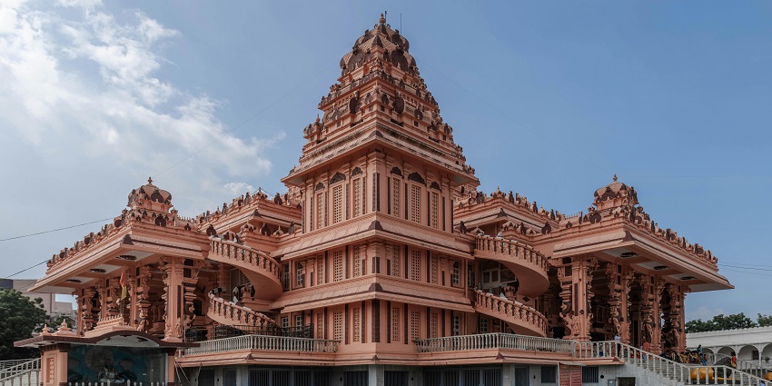 A glimpse of the famous Gopalji Temple, one of the best Deogarh temples in Odisha.