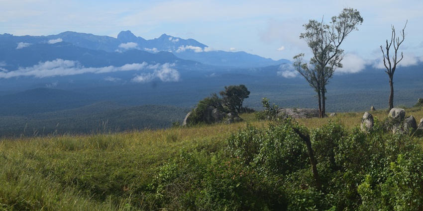 A serene view of the picturesque Gopalswamy Betta, a tourist destination in Karnataka.