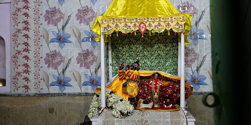 Gopinath Mandir is dedicated to Shri Radha Madan Mohan Malviya by the local community.