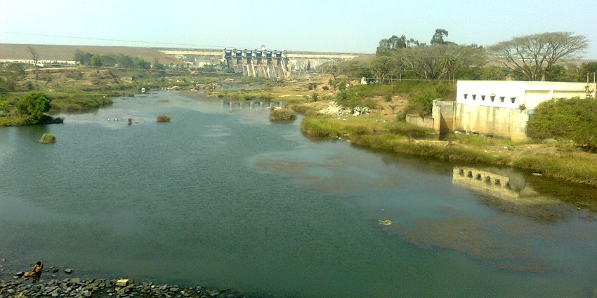 A panoramic view of the Gorur Hemavathi Dam, Hassan, in Karnataka, with lush greenery