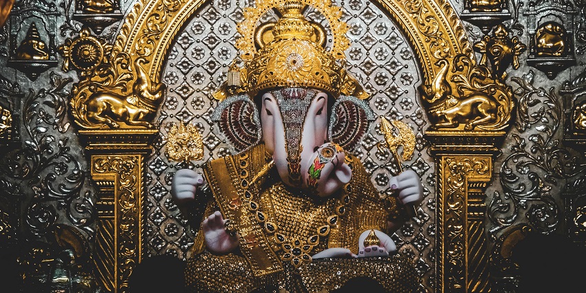 Gramadevatha Sri Kasba Ganapati Mandir Devastan is a Ganesh temple with a presiding deity
