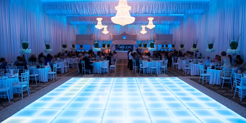 Grand Imperia features an elegant banquet hall, making it one of the party places in Raipur.