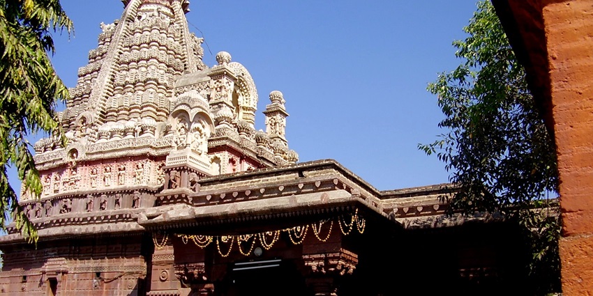 Grishneshwar Jyotirlinga Temple is one of the most serene temples in Maharashtra for all.