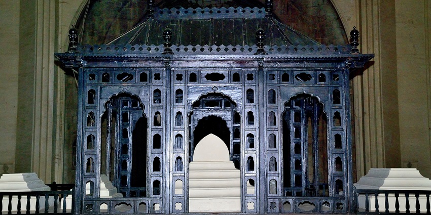 Image of the interior of the Gumbaz Burial Chamber in Karnataka