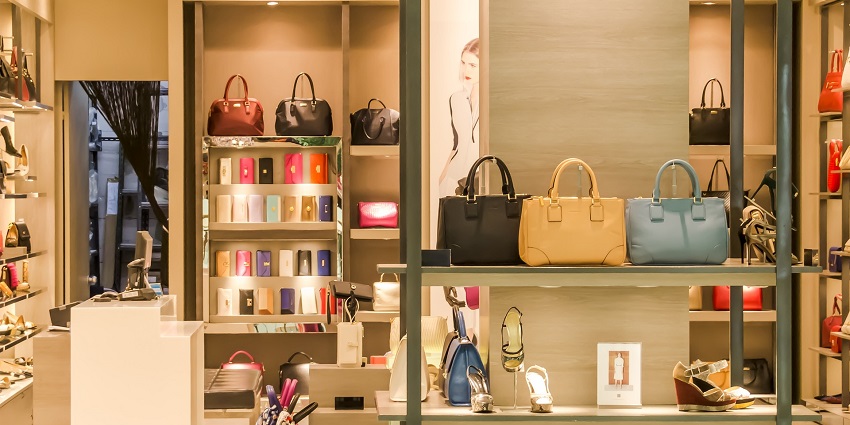 Located on MG Road, this is one of the best shopping malls in Gurgaon city.