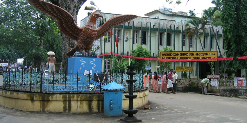 A picture of a majestic bird statue at the entrance of a Shree Krishna temple in Navi Mumbai