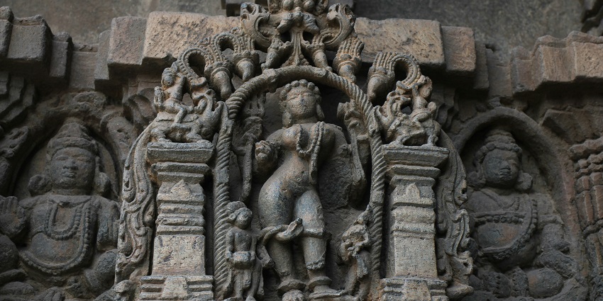 An astonishing view of intricate designs and rich architectural beauty of Halebidu.