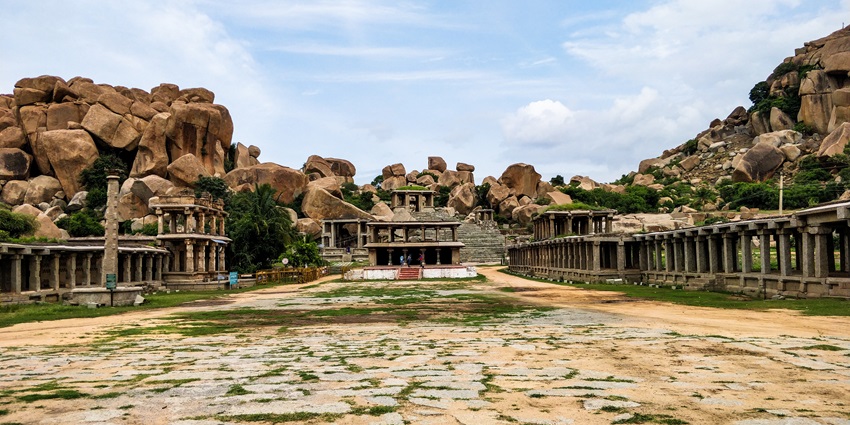 Hampi Bazaar, the historic market with shops selling souvenirs and handicrafts.