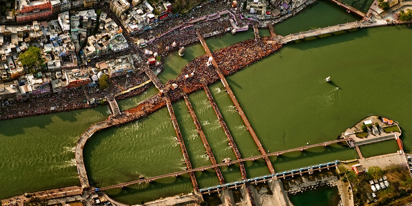 Offer prayers on the banks of the sacred river Ganga on your next trip to this destination.