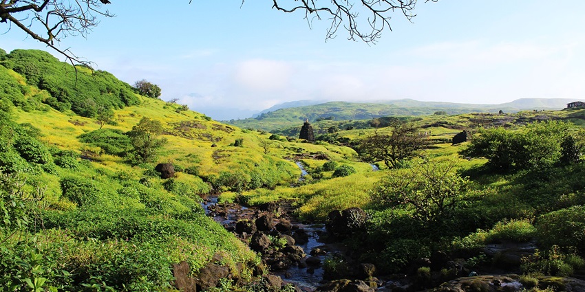 Landscape view of Harishchandragad, one of the best places near Kalsubai Fort