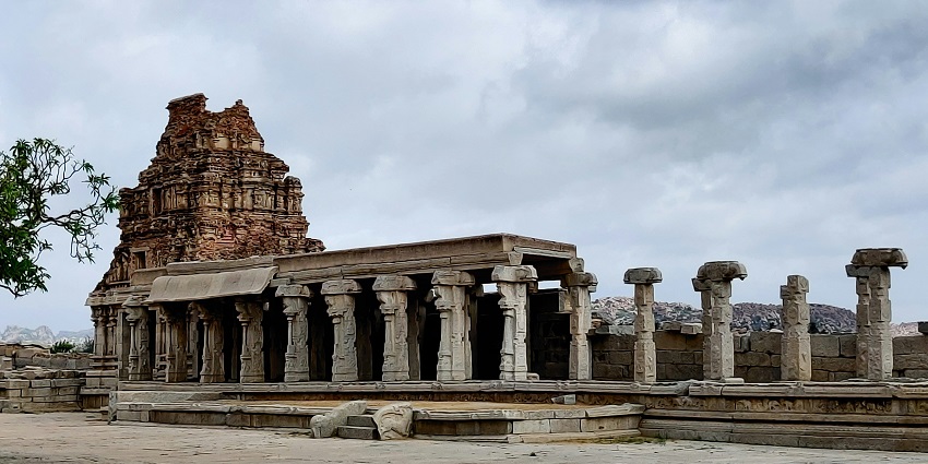 Harsiddhi Temple is one of the Shakti Peetha and features Maratha architectural style.