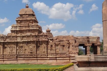 A view of a hill temple in Coimbatore with its enchanting carvings and historic scriptures