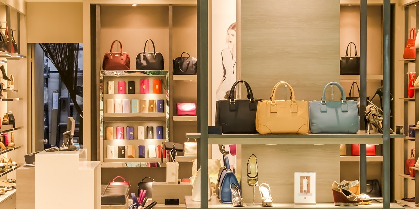 View of the Himalaya Mall in Lonavala offering a vast fashion collection for shoppers.