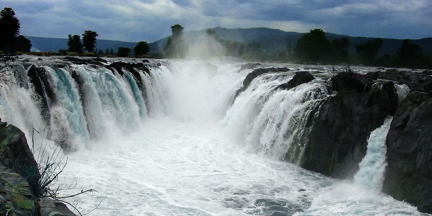 Hogenakkal Falls, a natural attraction, is a popular place near Hosur, Tamil Nadu.