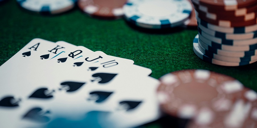 A glimpse of the Hollywood Casino Tunica, one of the top casinos in Tunica Tennessee.