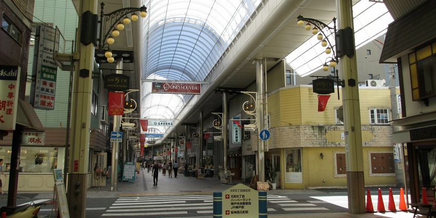 Panaromci view of the beautiful Hong kong bazaar which is best shopping places in Gurgaon