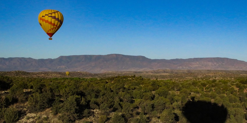 One of the best Things to do in Solapur is doing Hot air ballooning adventure.