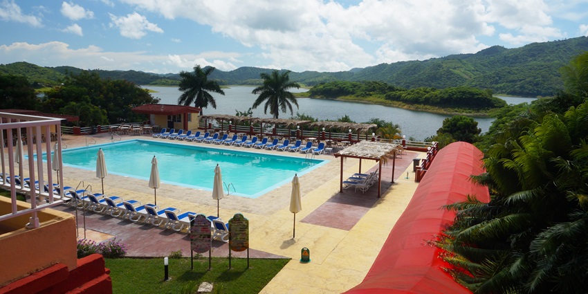 An image of Hotel Lake View Ashok, which offering peaceful accommodations.
