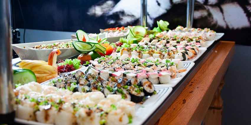 A glimpse of delicious buffet with sushi at the famous Hotel Maple Ivy in Maharashtra.