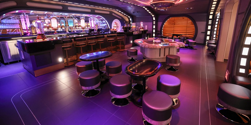 Party places in Bhopal feature Hotel Sangam with cosy rooms and essential services.
