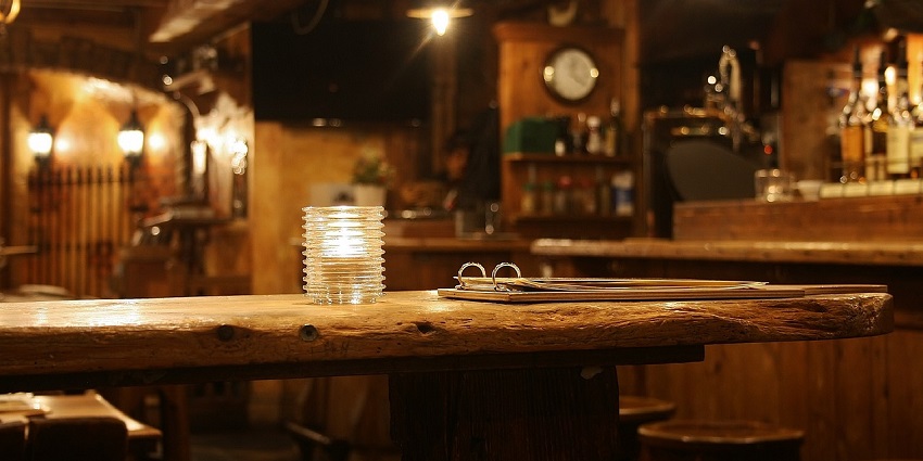 Image of the interior view of House of Beer, most popular pub for craft beer enthusiasts.