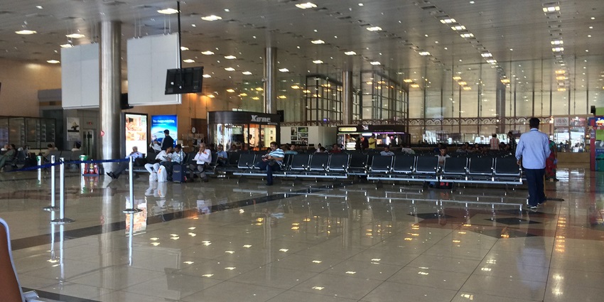 Pune airport to reach Cricket Museum Pune.