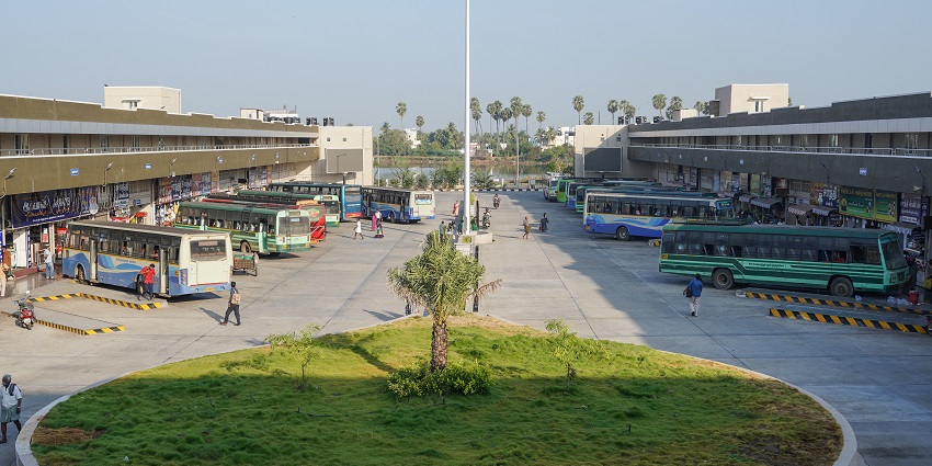 Local buses and taxis are available to reach Kumbakarai Waterfalls in Tamil Nadu