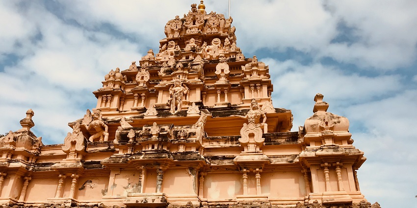 Thirunallar Temple is one of the most serene attractions for a spiritual retreat