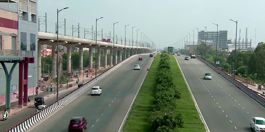 Snapshot of the national highway Passing through the city in the state of Haryana
