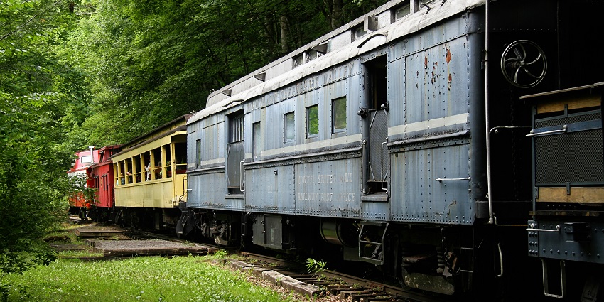 A view of a train, one of the most convenient and budgeted ways to reach Tamil Nadu.