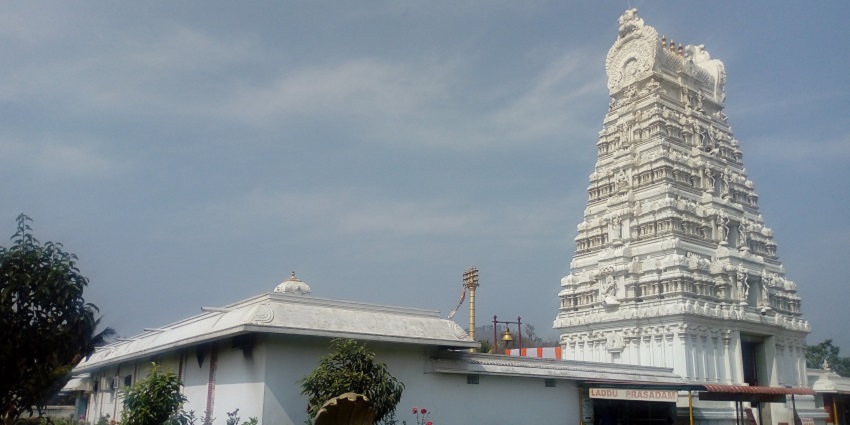 Image of Ghrishneshwar Temple, chattries & other ancient sites