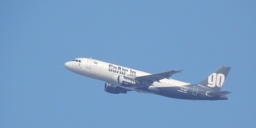 GoAir Airbus A320 over Jammu Airport.