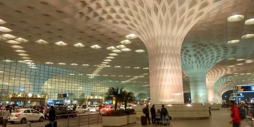 Nearest international airport to Akola is in Mumbai.