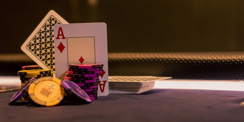 Local bus transportation available to reach Genting Casino in London