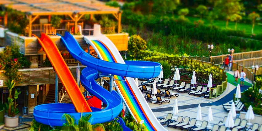 You can get to this water park via flights to the Jammu Airport and then take a cab