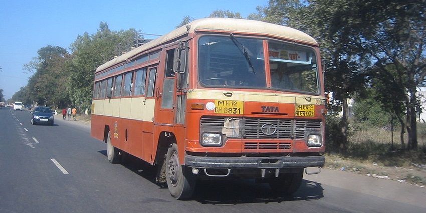 MSRTC bus driving on a road to Pemgiri Fort