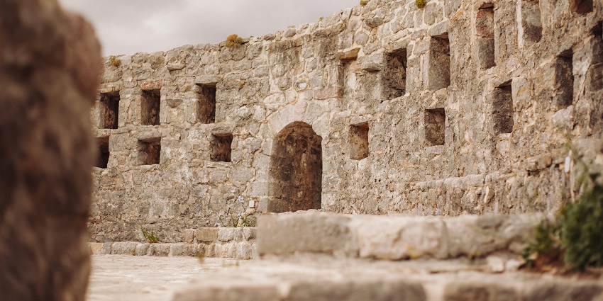 Rugged walls of the fort, offering a peaceful escape from the citylife